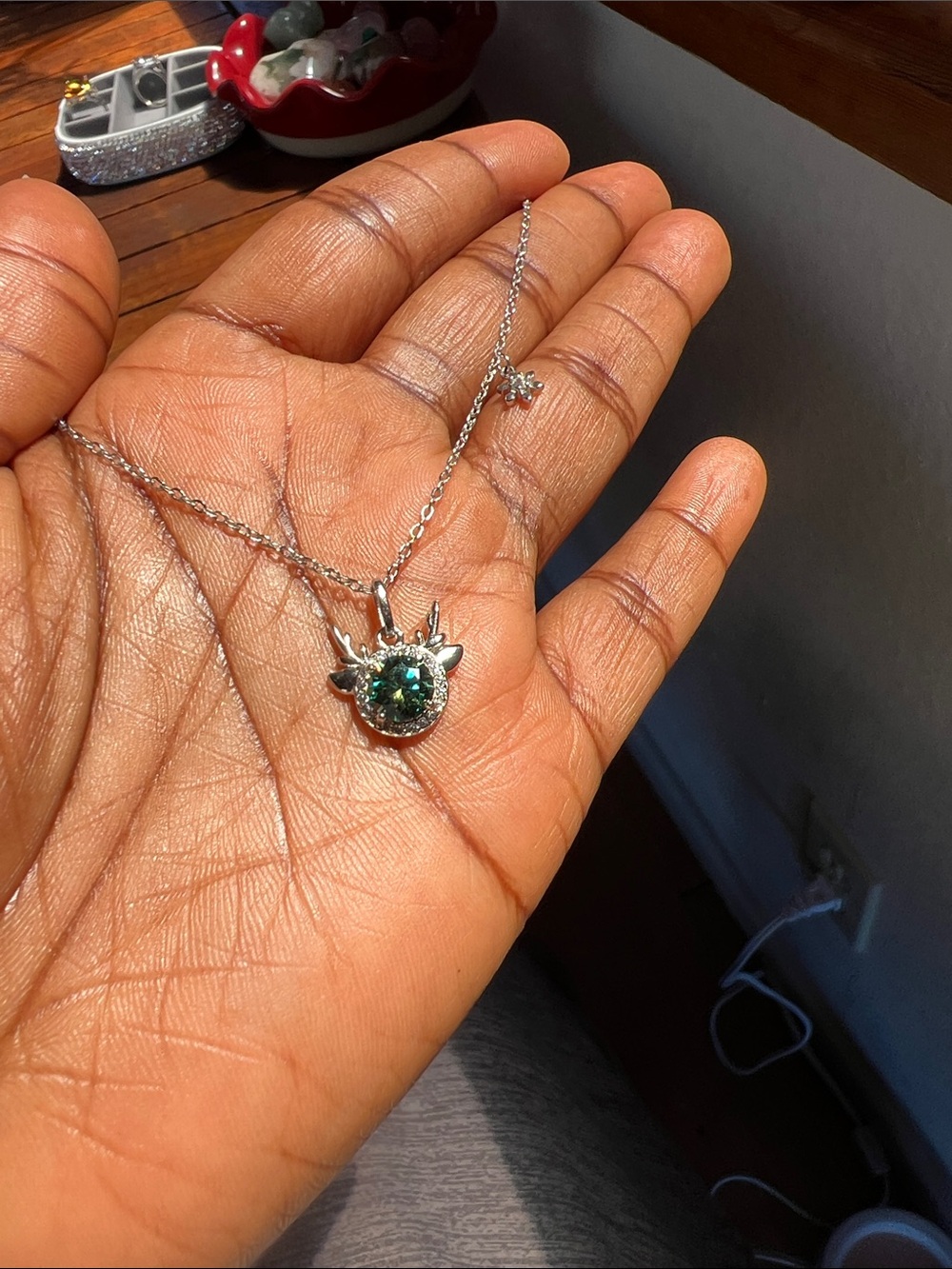 Green Moissanite S925 Necklace with GRA certificate and silver polish cloth